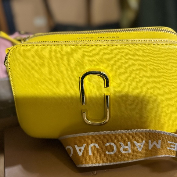 Marc Jacobs Bright Yellow Crossbody Bag - Picture 1 of 1